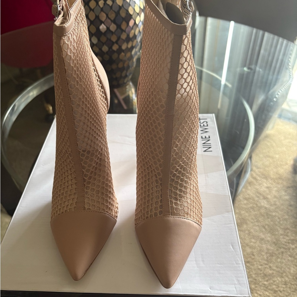 Nine West Women's Tan Mesh Heels